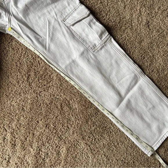 Princess Polly Utility Cargo Recycled Cotton Blend Denim White Jeans NWT Size 6