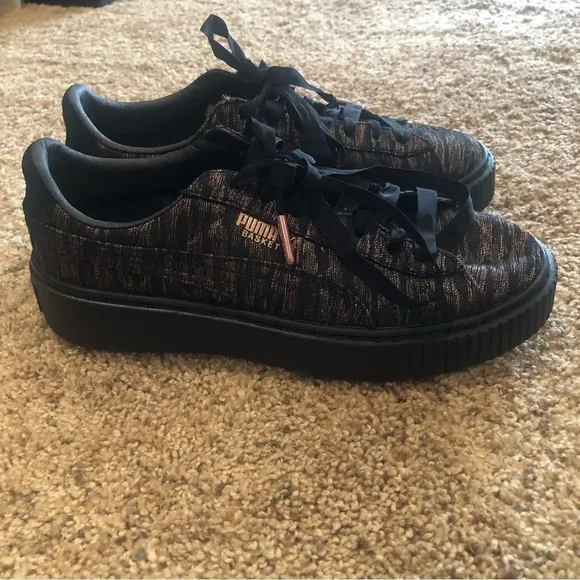 PUMA /BASKET PLATFORM VR SNEAKERS/ NWOB / NWOT Woman’s / Size 7