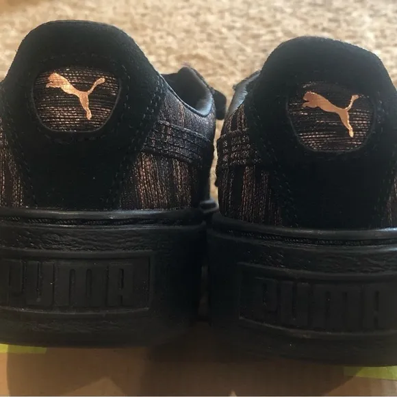 PUMA /BASKET PLATFORM VR SNEAKERS/ NWOB / NWOT Woman’s / Size 7