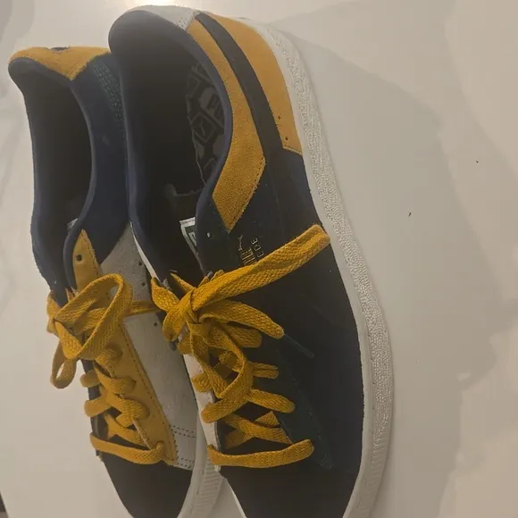 Puma Sneakers with Yellow and Blue Details