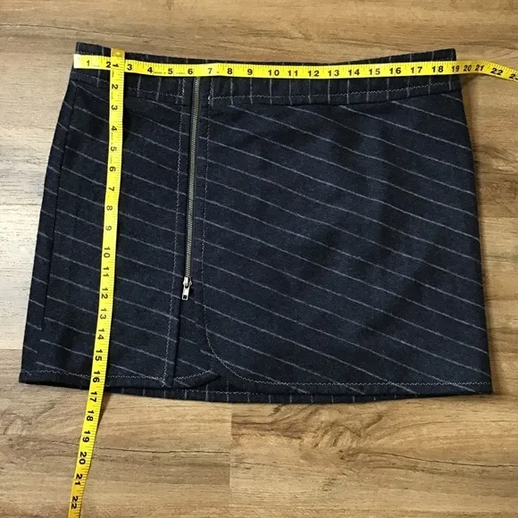 Purnell Skirt Size 12 Mini Wool Pin Stripe Navy Blue Y2K Preppy Zip Fall…