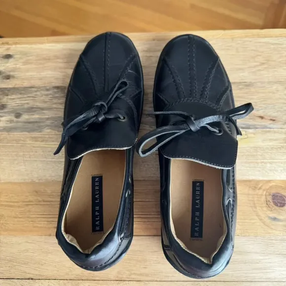 Ralph Lauren Blue Label: Black Leather Rubber Sole Duck Country Loafer Size 6