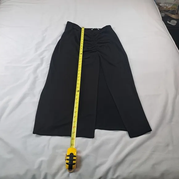 Reformation Black Stretch Midi Womens Skirt Size M