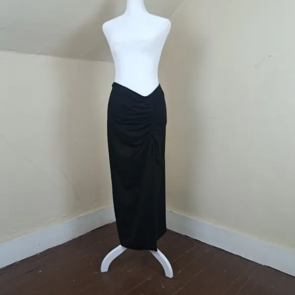 Reformation Black Stretch Midi Womens Skirt Size M