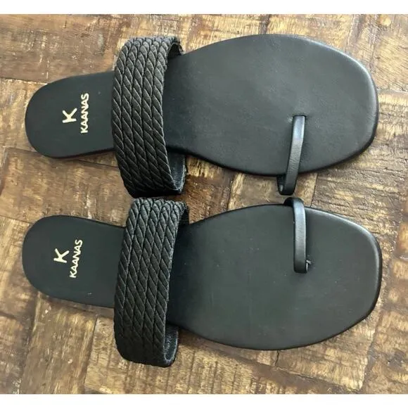 Revolve Women's KAANAS Black Banderas Toe Ring Sandals Size 6 New