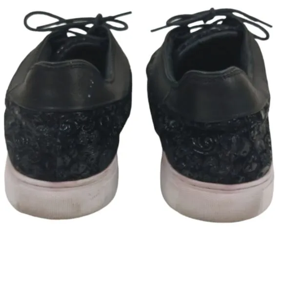 Robert Graham Paisley Skull Sneakers GUC $208  size 9    S2540