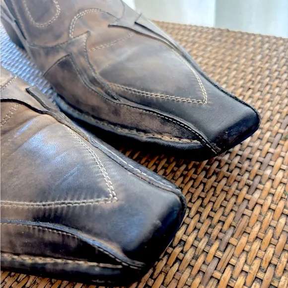 Robert Wayne Rocket Boots