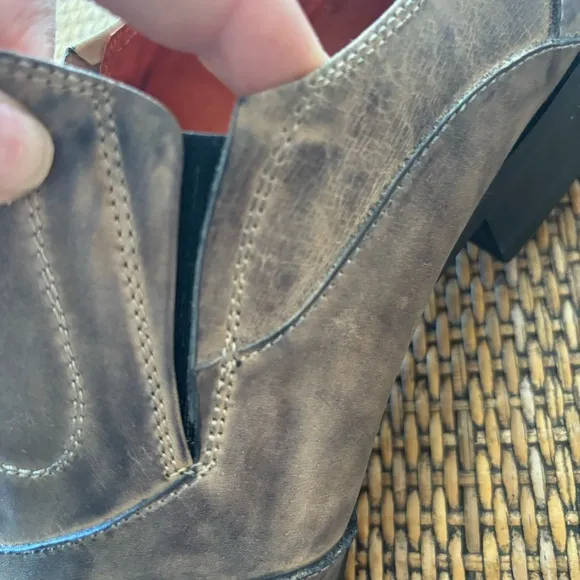 Robert Wayne Rocket Boots