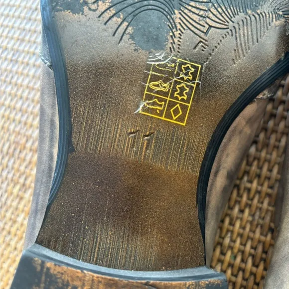 Robert Wayne Rocket Boots