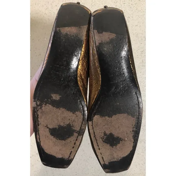 Roger Vivier Bronze Crinkle Leather Flats SZ 6.5
