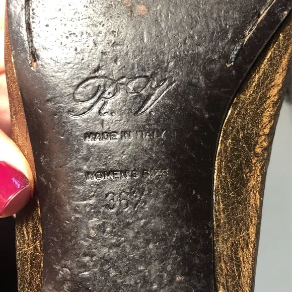 Roger Vivier Bronze Crinkle Leather Flats SZ 6.5