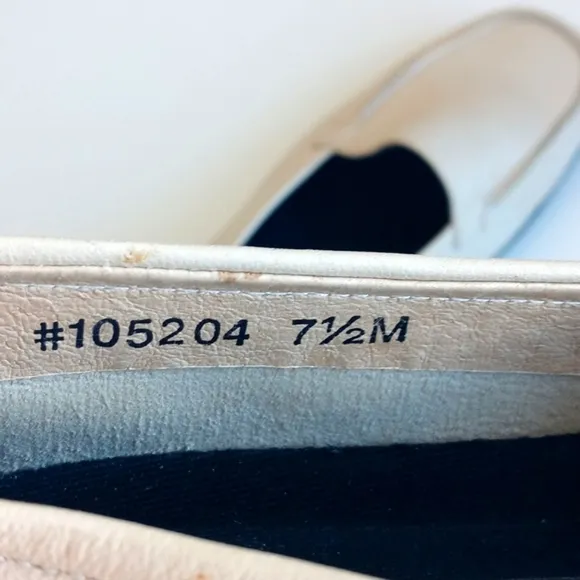 Ros Hommerson Cream Leather Slip On Loafers 7.5 (Beautiful &amp; Minimalist Style)
