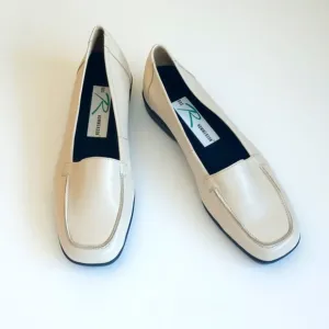 Ros Hommerson Cream Leather Slip On Loafers 7.5 (Beautiful &amp; Minimalist Style)