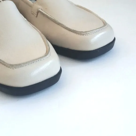 Ros Hommerson Cream Leather Slip On Loafers 7.5 (Beautiful &amp; Minimalist Style)