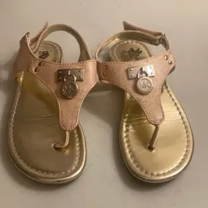 Rosalie 2 Rose Gold US Sz 1 Girls Michael Kors Glittery Thong Sandals