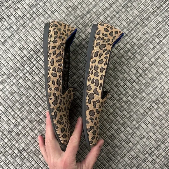 Rothys Loafer Spotted Leopard Print Loafer Sz 8