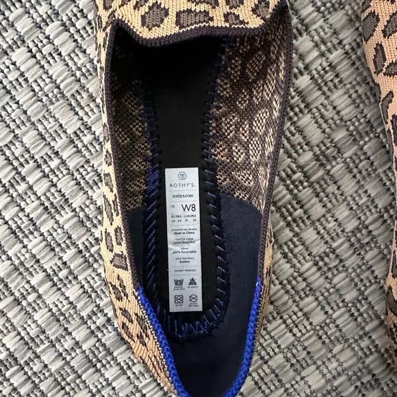 Rothys Loafer Spotted Leopard Print Loafer Sz 8