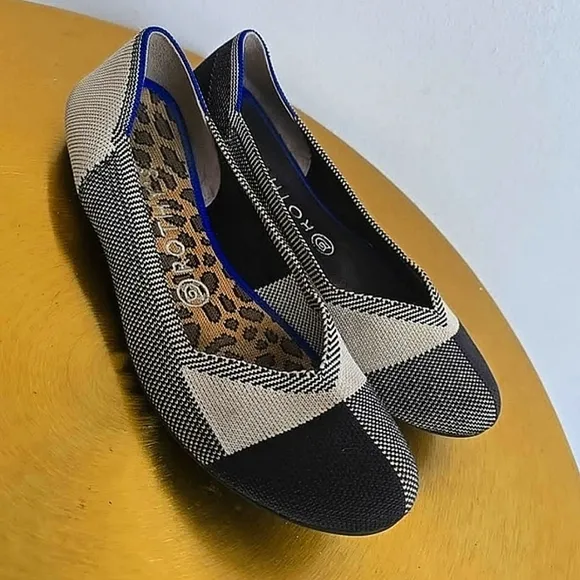 Rothy's The Flat Round Toe Black And Cream Plaid Retired Pattern Size 8 🛍 🌴