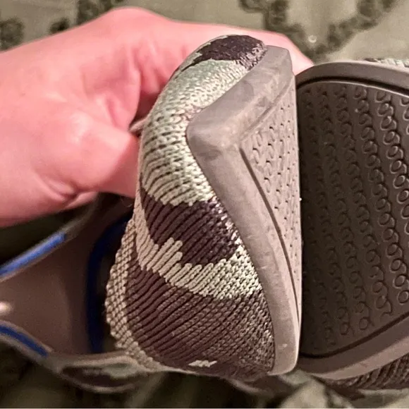 Rothy’s The Point Flats – Camo Print – Size 9
