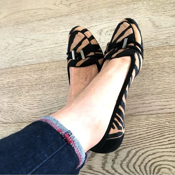Salvatore Ferragamo Animal Print Calf Hair Flats Made in Italy Women’s 7.5 Shoes