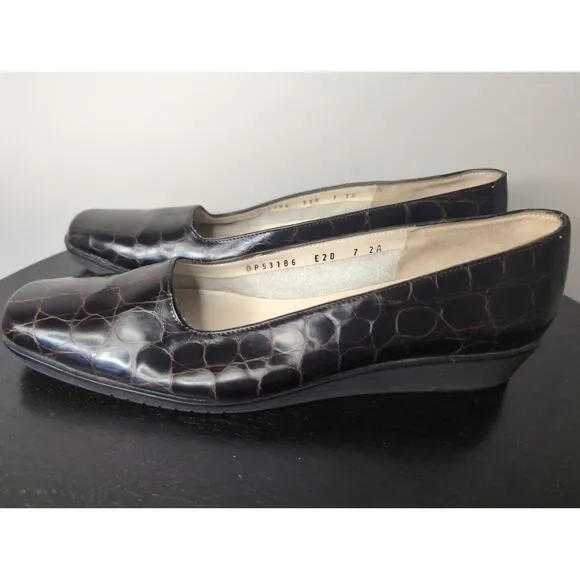 Salvatore Ferragamo ladies reptile embossed print espresso 7 2A loafer