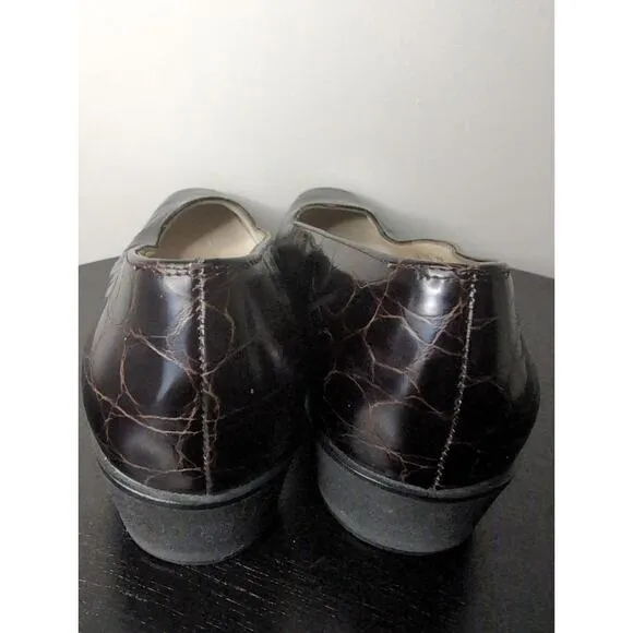 Salvatore Ferragamo ladies reptile embossed print espresso 7 2A loafer