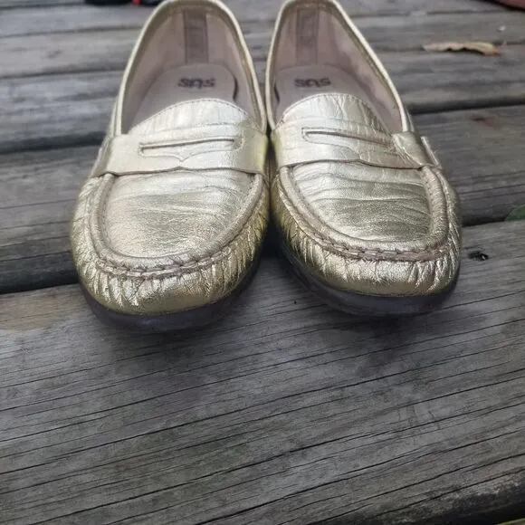 SAS Gold Tumbled Leather Moc Toe Moccasin Penny Loafers Grannycore Grandpacore
