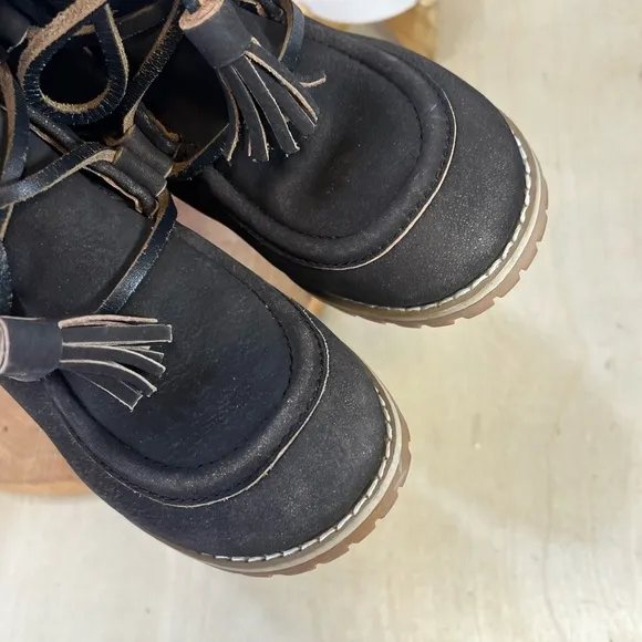 SEE BY CHLOE |  Knit Collar Wedge Lug Boots in Brown Nubuck Size 36.5