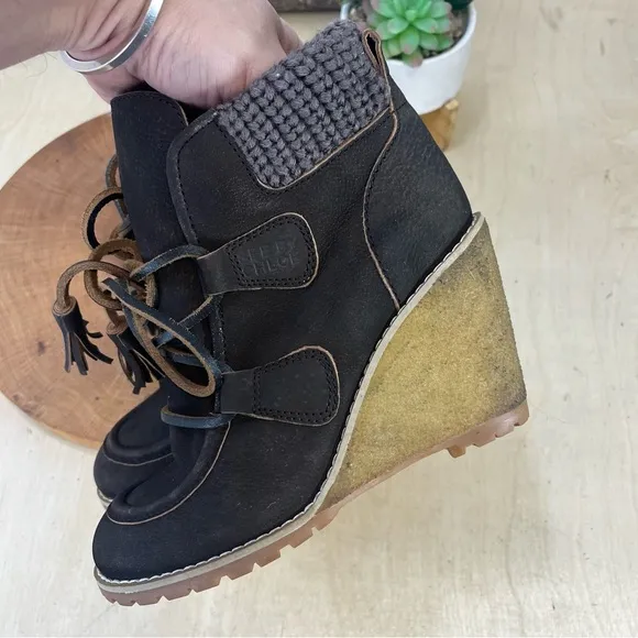SEE BY CHLOE |  Knit Collar Wedge Lug Boots in Brown Nubuck Size 36.5