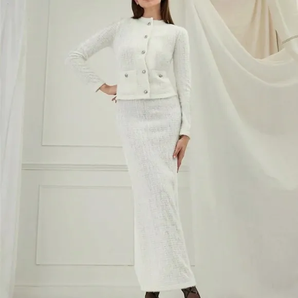 SET White/silver metallic thread knit 2 piece midi skirt with matching cardigan