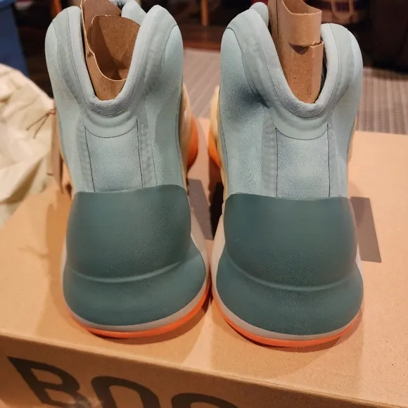 Size 11 - adidas Yeezy Quantum Hi-Res Coral