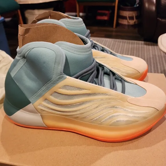 Size 11 - adidas Yeezy Quantum Hi-Res Coral