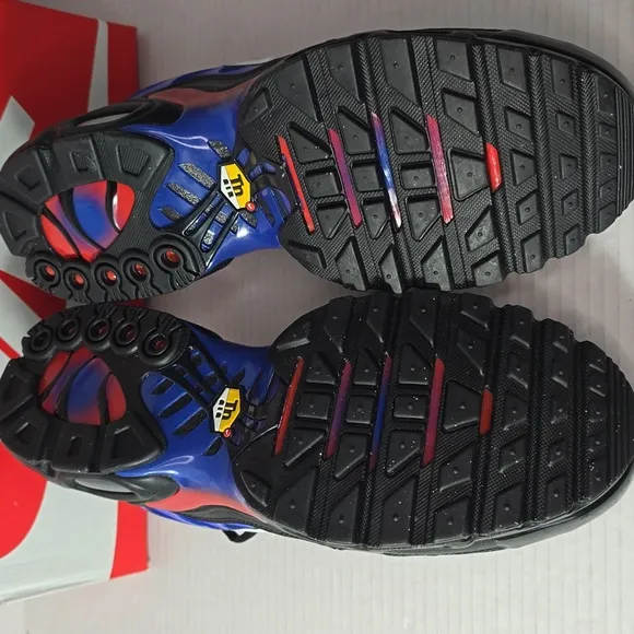 Size 11 Mens  Nike Air Max Plus Spider-Man Mens Multi FN7805-001