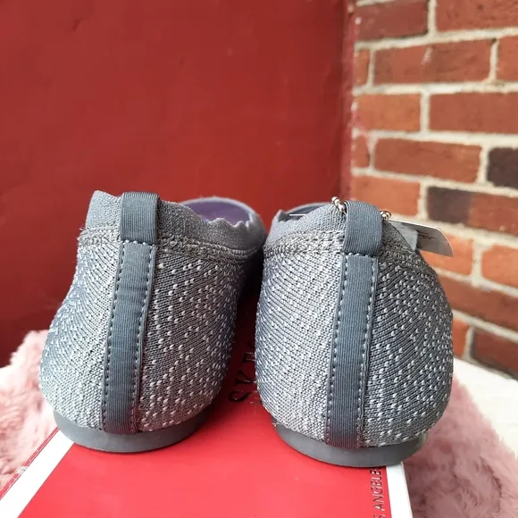 Skechers Cleo Dots Flat Memory Foam Comfort Slip On Ballet 8 Gray NEW