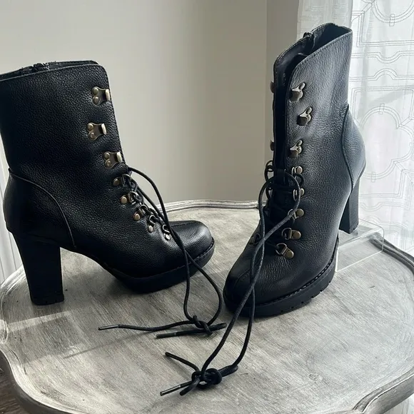Skechers leather platform heeled Black combat Boots size 8 Y2K NEW 90’s goth