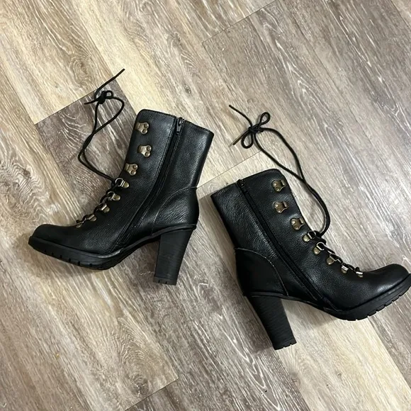 Skechers leather platform heeled Black combat Boots size 8 Y2K NEW 90’s goth