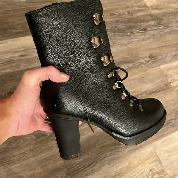 Skechers leather platform heeled Black combat Boots size 8 Y2K NEW 90’s goth