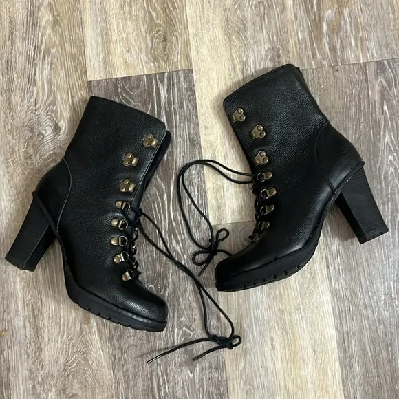 Skechers leather platform heeled Black combat Boots size 8 Y2K NEW 90’s goth