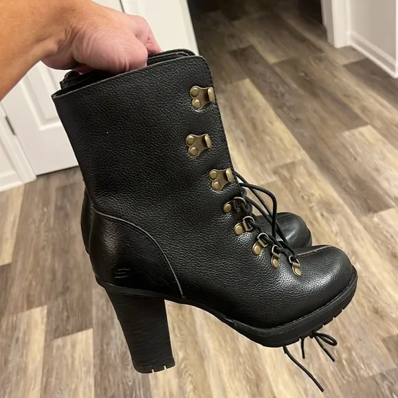 Skechers leather platform heeled Black combat Boots size 8 Y2K NEW 90’s goth