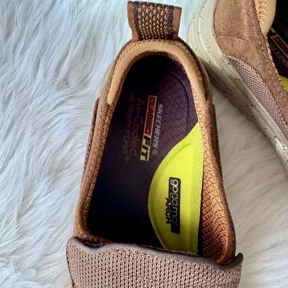 Skechers Men's Proven- Renco Slip-On Brown Loafer Size 8.5 New without Box
