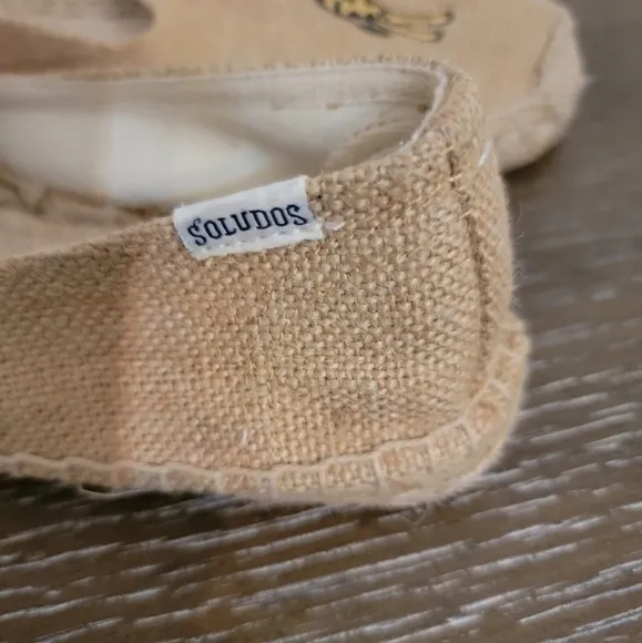 SOLUDOS Raffia Jute Embroidered Giraffe Tan  Espadrilles Sz 6.5