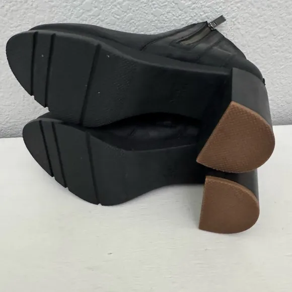 Sorel Blake Black Leather Heeled Booties Ankle Boots Size 9
