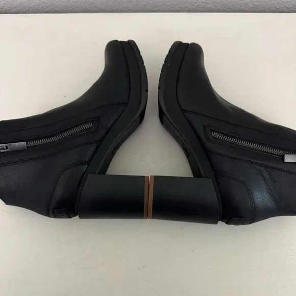 Sorel Blake Black Leather Heeled Booties Ankle Boots Size 9