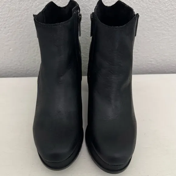 Sorel Blake Black Leather Heeled Booties Ankle Boots Size 9