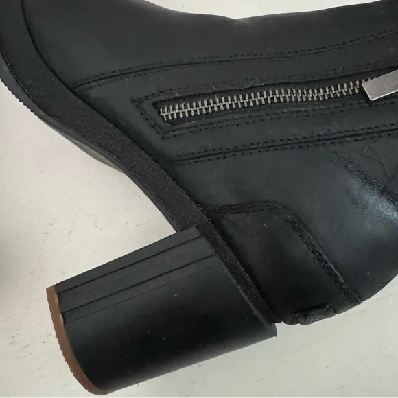 Sorel Blake Black Leather Heeled Booties Ankle Boots Size 9