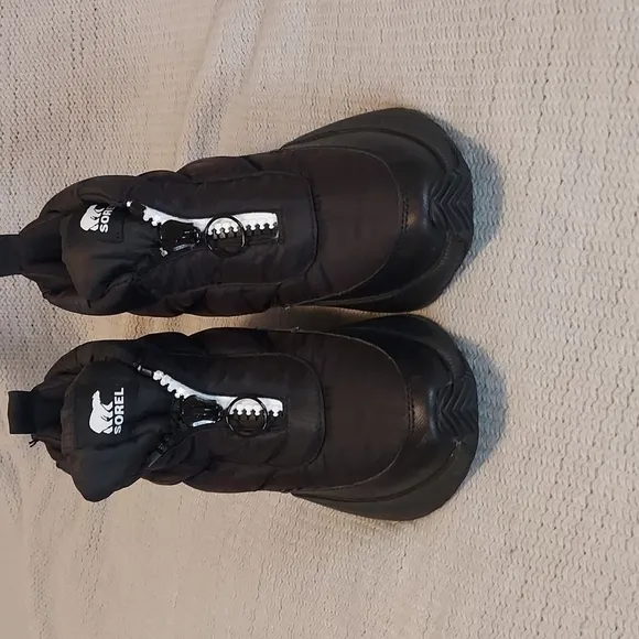 Sorel OUT N ABOUT™ III PUFFY ZIP BOOT NOWB