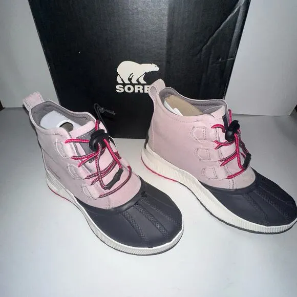 Sorel out n about kids boots