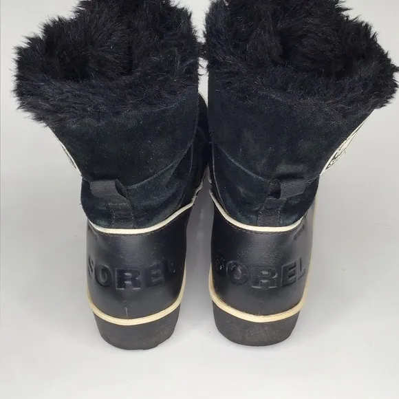 Sorel Tivoli II Boots in Black Size 10.