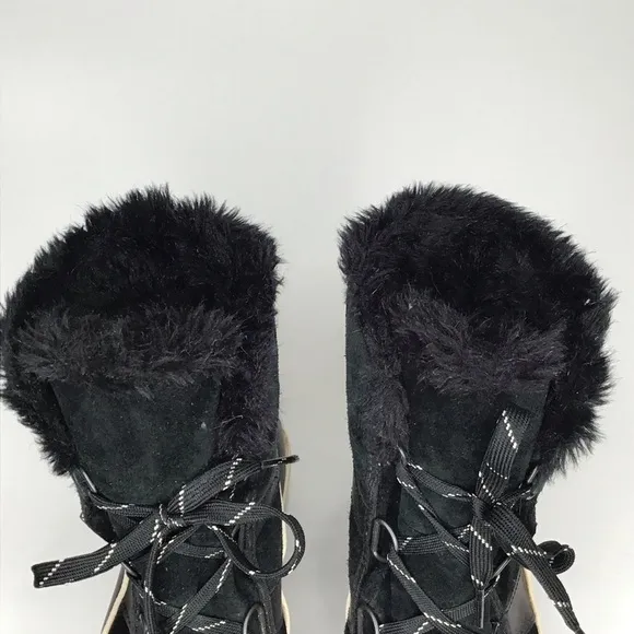 Sorel Tivoli II Boots in Black Size 10.