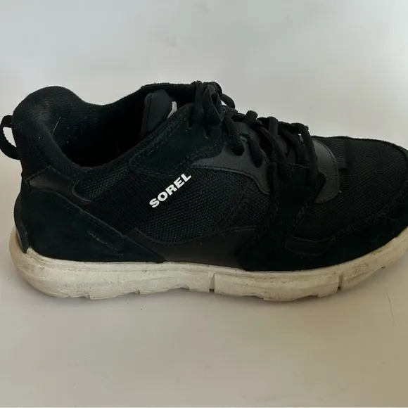 Sorel Women's Explorer II Sneaker Low Waterproof Shoe Size 9